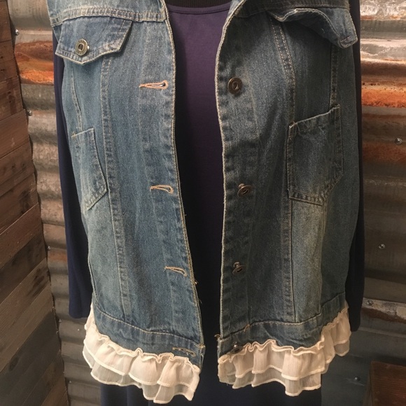 Denim Ruffled Vest - Picture 2 of 2